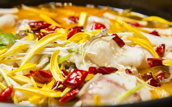 鱼火锅怎么做才好吃，哪些鱼适合做鱼火锅？